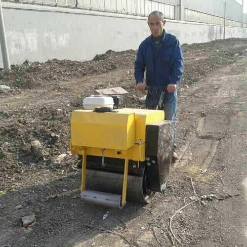 熟悉小型壓路機操作流程，提高工作效率